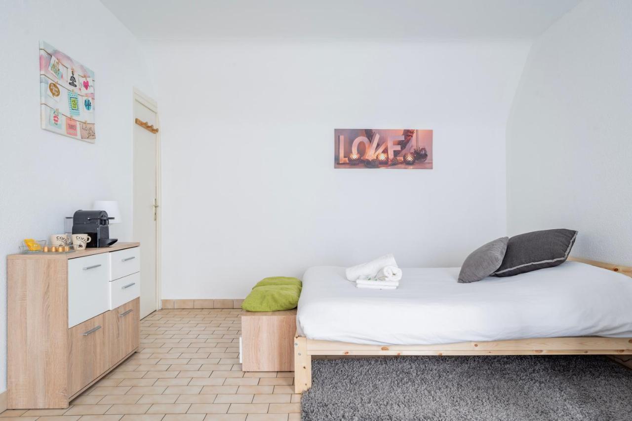 Petit Cronenbourg - GOLDEN TREE - WIFI - 5 min gare de Strasbourg Appartement Buitenkant foto