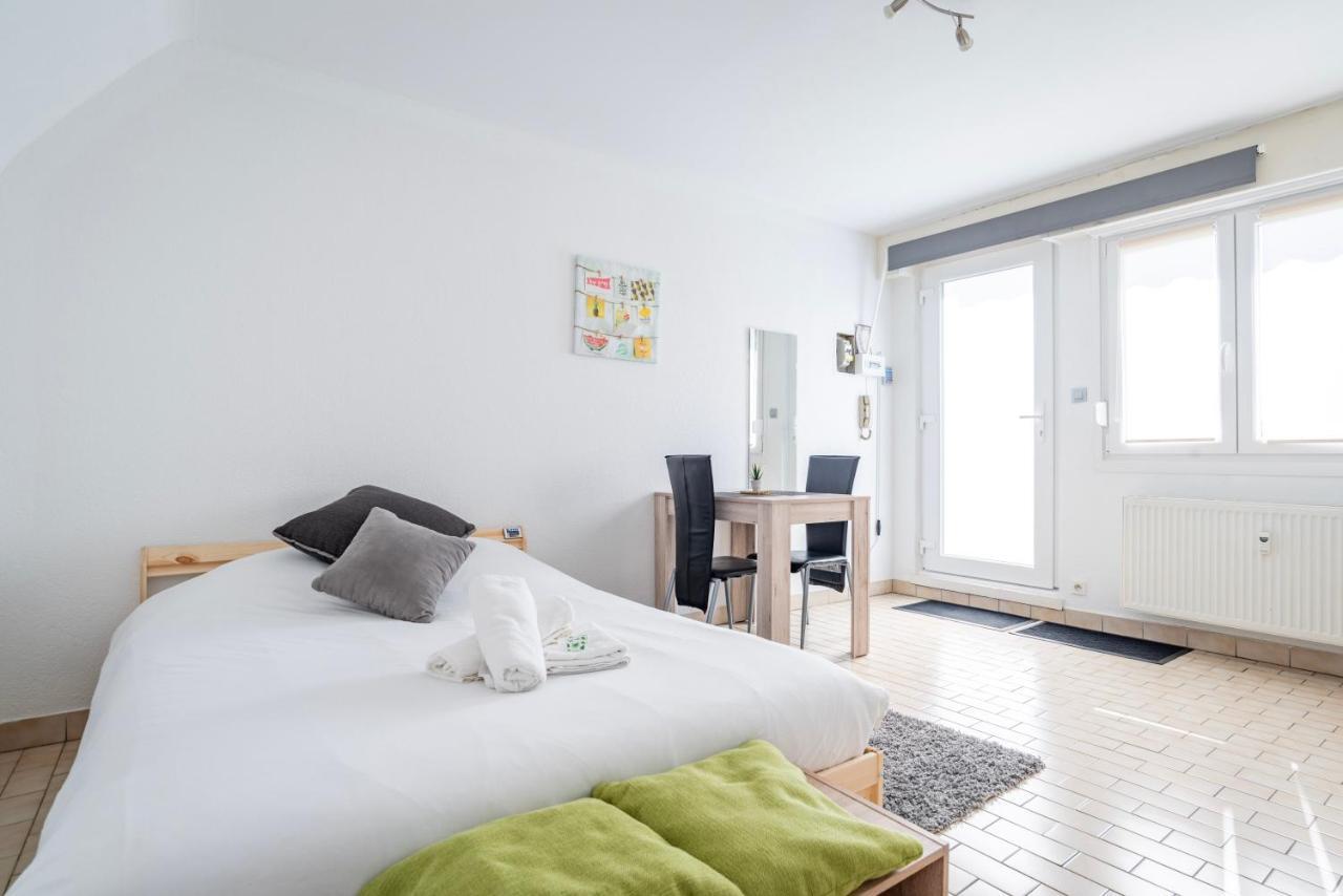 Petit Cronenbourg - GOLDEN TREE - WIFI - 5 min gare de Strasbourg Appartement Buitenkant foto